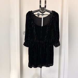 “Sézane Paris Black Velvet Silk Blend Ruffle Dress Size 38 French Romantic